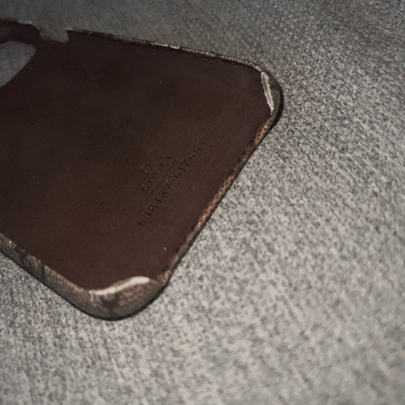Gucci iPhone 11 phone case - Picture 6 of 7